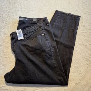 Torrid women's size 22 Tall black studded cropped jeans, raw edge on bottom NWT